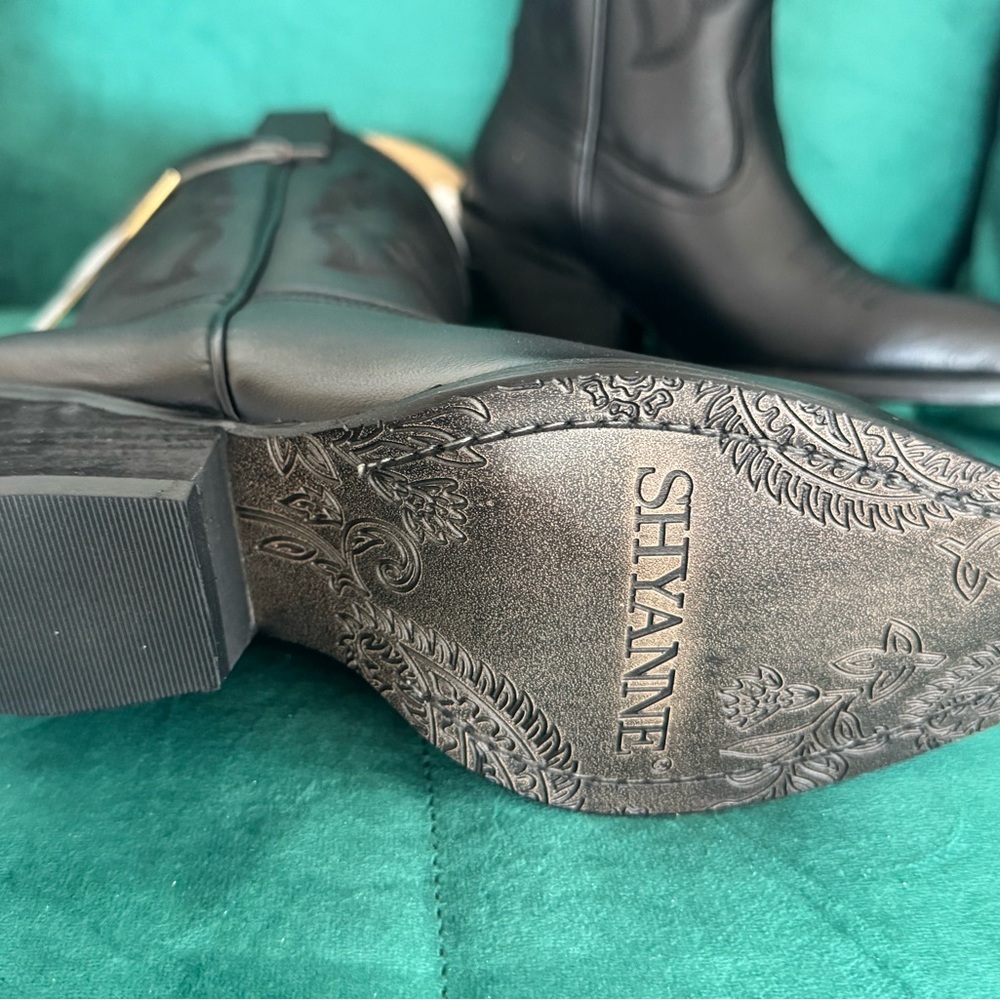 Shyanne women Black Western Boots